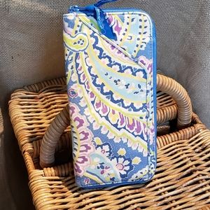 Vera Bradley Capri Blue Travel Organizer Wallet